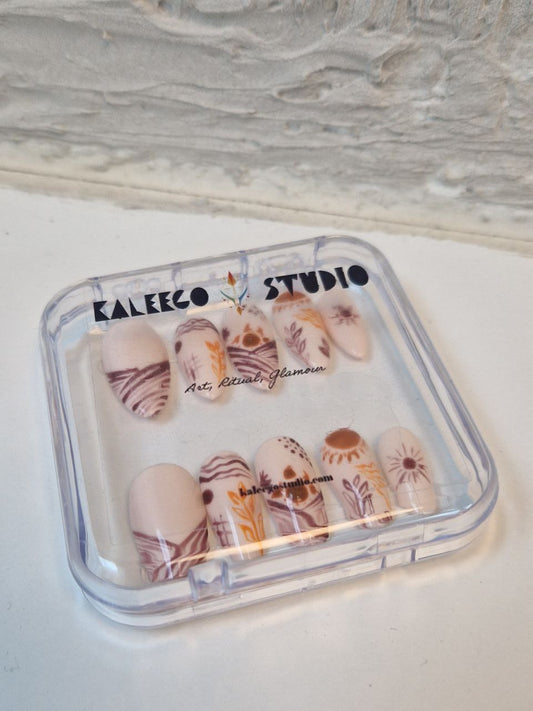 Sunlit Meadow – Handmade Press-On Nail Set