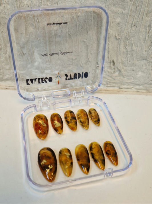 Golden Amber – Handmade Press-On Nail Set