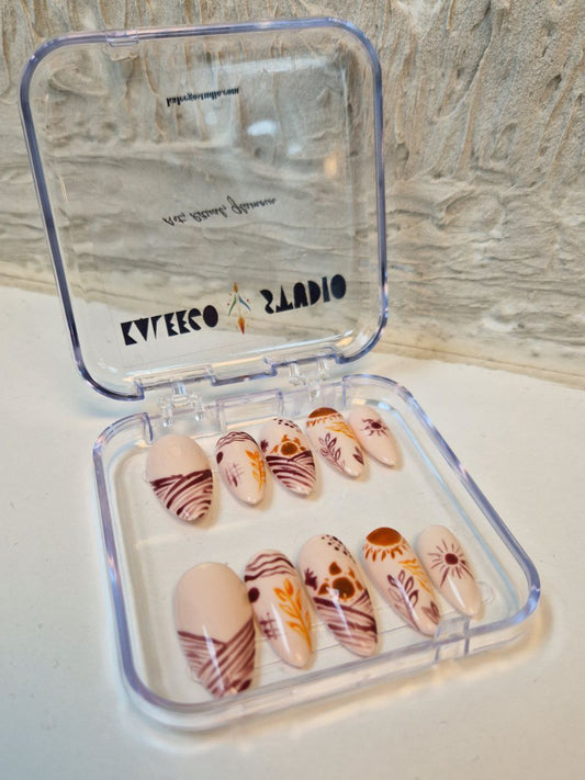 Sunlit Meadow – Handmade Press-On Nail Set